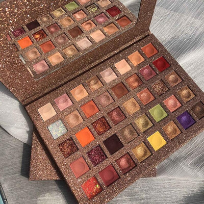 40-Color Eyeshadow Palette for Beginners and Wholesale